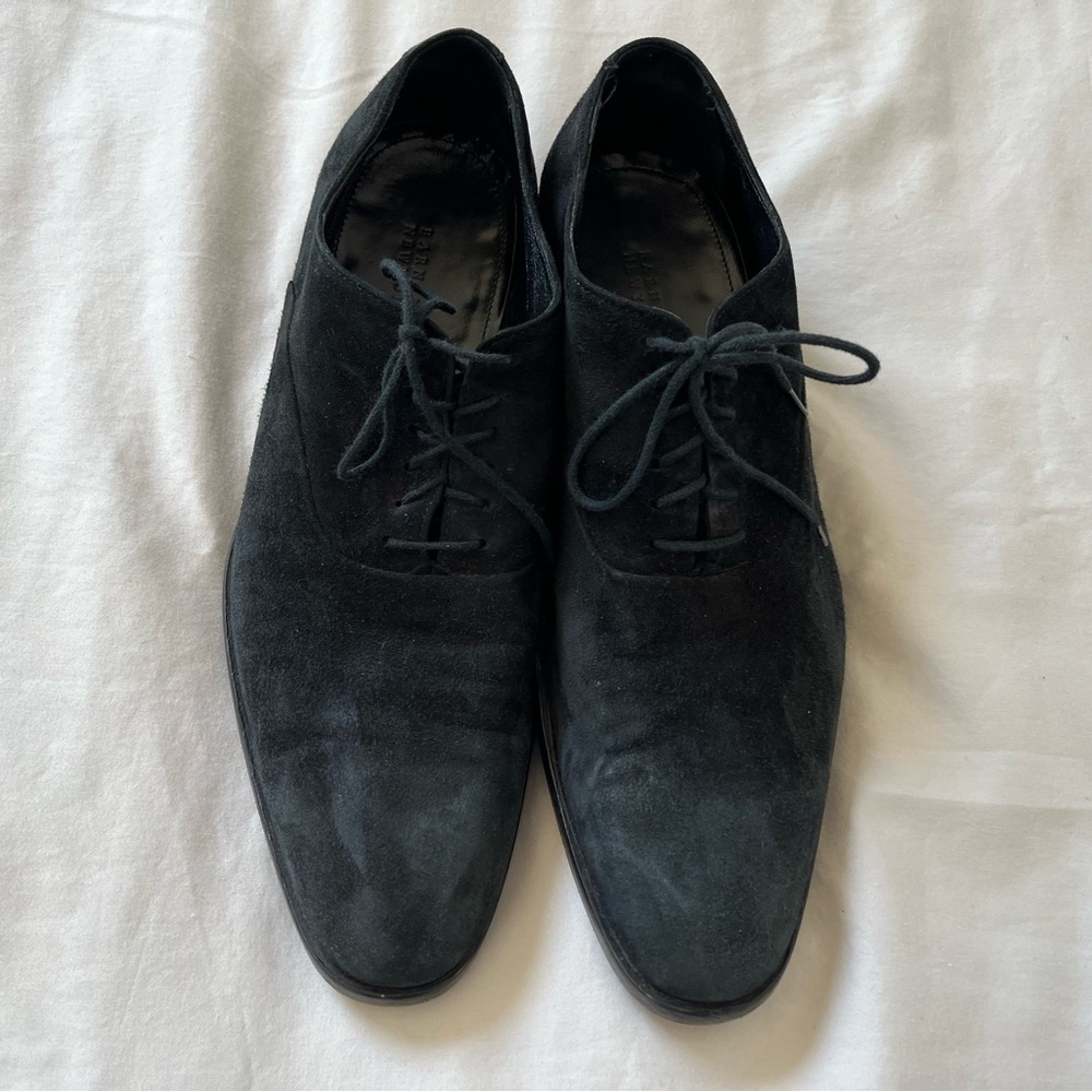Size 9 men Barney New York, black suede dress shoes